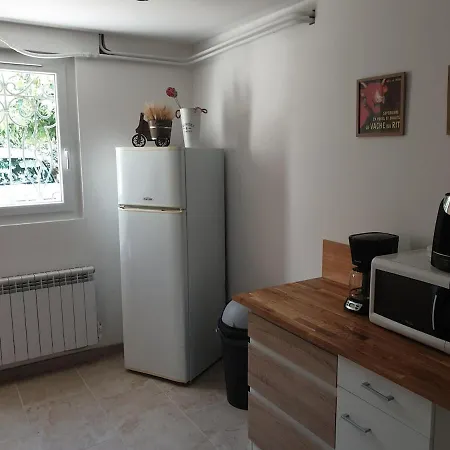 Maison De Campagne * Saint-Hilaire-de-Brethmas